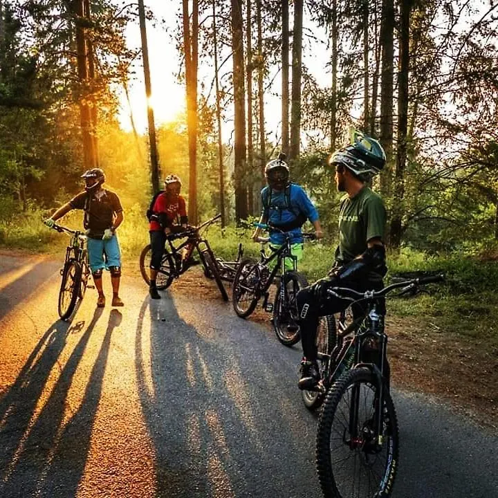 Bansko Getaway- Ski & Summer Activities , Sleep 6