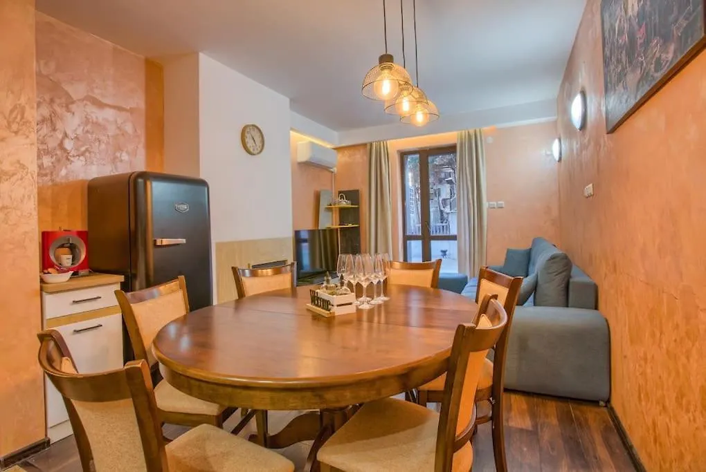 Bansko Getaway- Ski & Summer Activities , Sleep 6