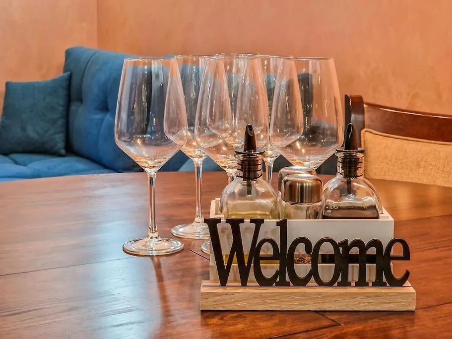 Apartment Bansko Getaway- Ski & Summer Activities , Sleep 6